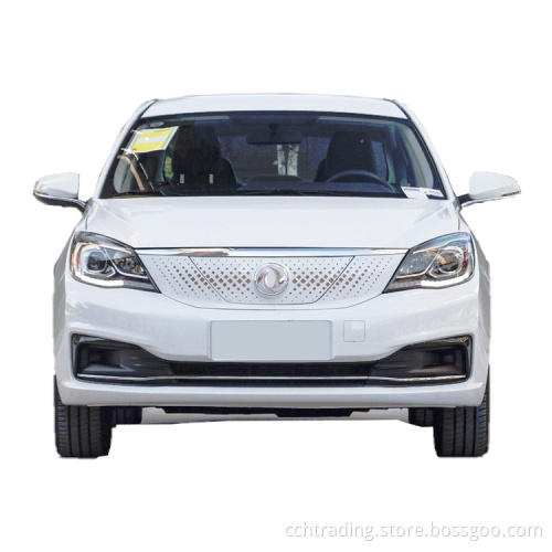 Dongfeng E70 Made in China New Energy تستخدم السيارات الكهربائية 2023